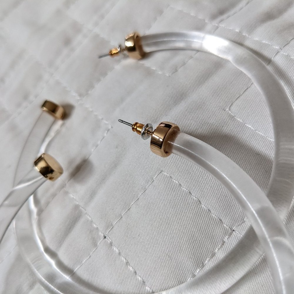 NWOT Large Acrylic Hoop Earrings- Forever 21